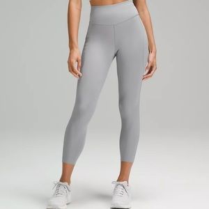 Lululemon Fast and Free High-Rise Tight 25” Pockets
Updated
